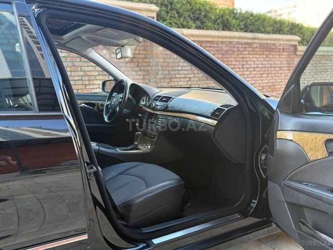 Mercedes E 200 2006, 213,500 km - 1.8 l - Bakı