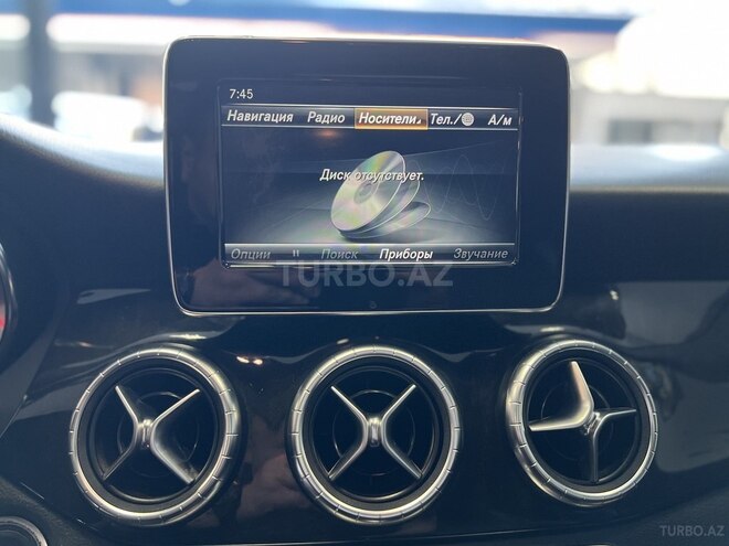Mercedes CLA 250-17