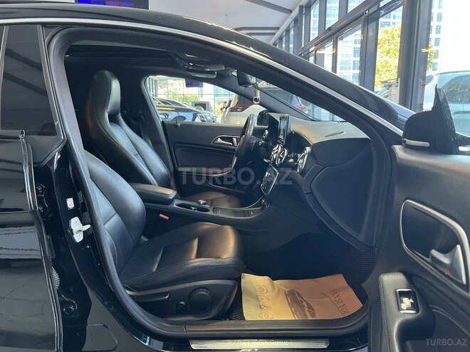 Mercedes CLA 250-10