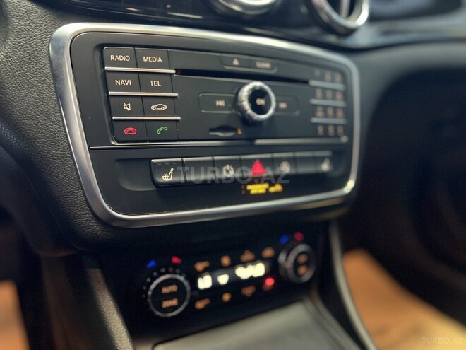 Mercedes CLA 250-16