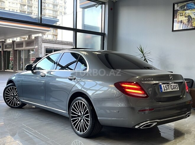 Mercedes E 220 d-9