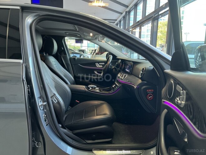 Mercedes E 220 d-10