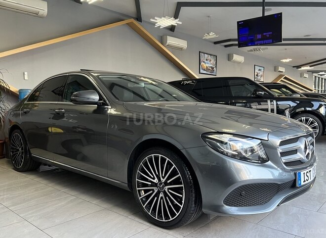 Mercedes E 220 d-2