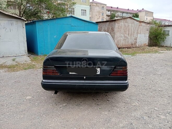 Mercedes E 230 1990, 435,000 km - 2.3 l - Sumqayıt