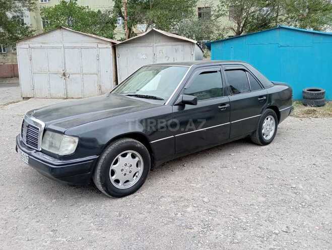 Mercedes E 230 1990, 435,000 km - 2.3 l - Sumqayıt