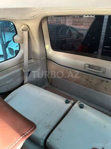 Lexus LX 470-16