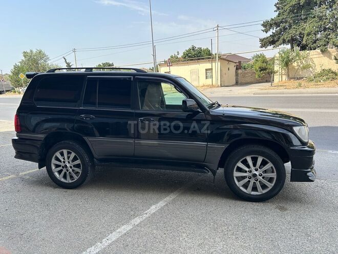 Lexus LX 470-4
