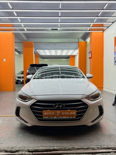 Hyundai Avante-1