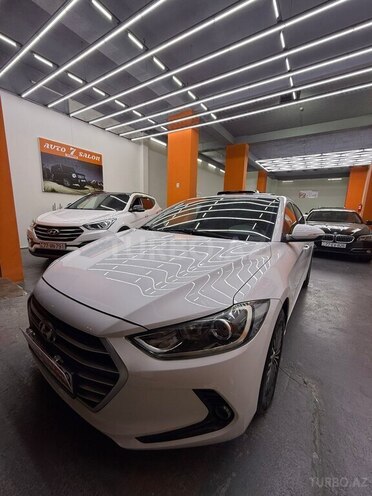 Hyundai Avante-3