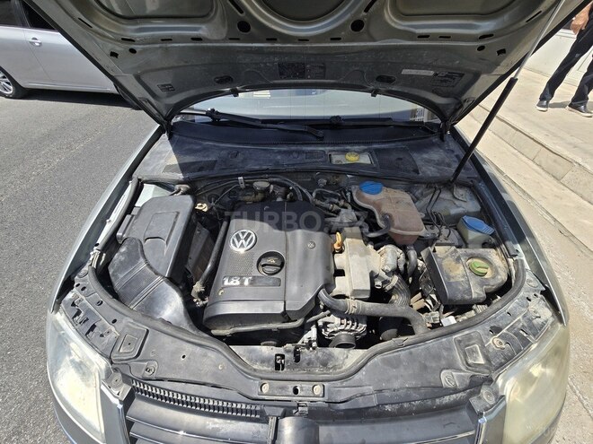 Volkswagen Passat 2004, 267,739 km - 1.8 l - Bakı