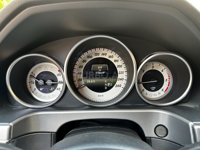 Mercedes E 220 d 2013, 173,000 km - 2.2 л - Bakı
