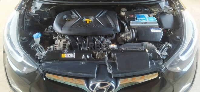 Hyundai Elantra 2015, 236,574 km - 1.8 л - Bakı