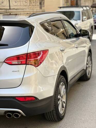 Hyundai Santa Fe-5