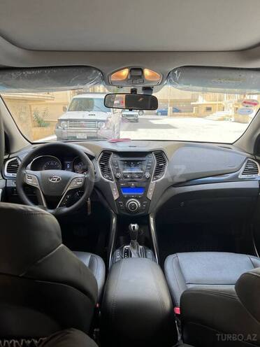Hyundai Santa Fe-15