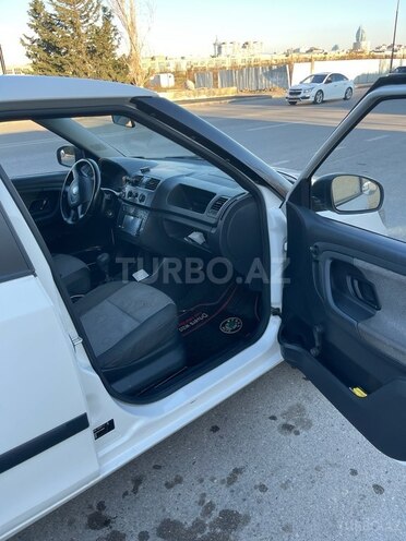 Skoda Fabia 2011, 341,000 km - 1.2 l - Bakı