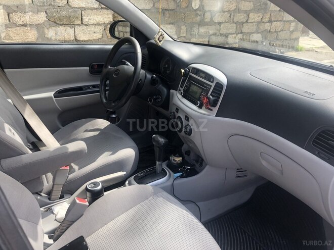 Hyundai Accent 2009, 196,000 km - 1.6 л - Bakı