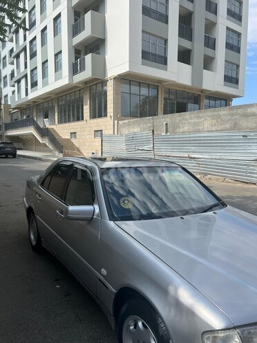 Mercedes C 180 1999, 233,362 km - 1.8 л - Bakı