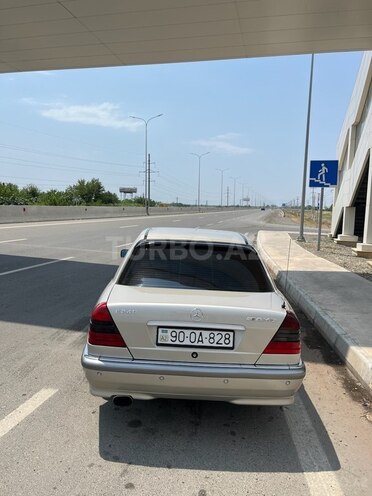 Mercedes C 240 1997, 404,000 km - 2.4 l - Ağdam