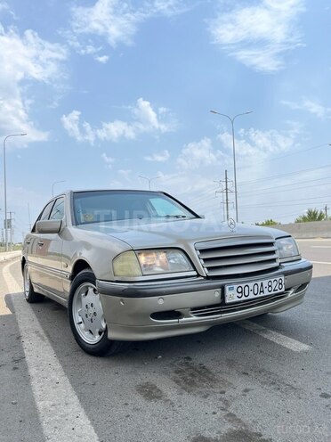 Mercedes C 240 1997, 404,000 km - 2.4 l - Ağdam