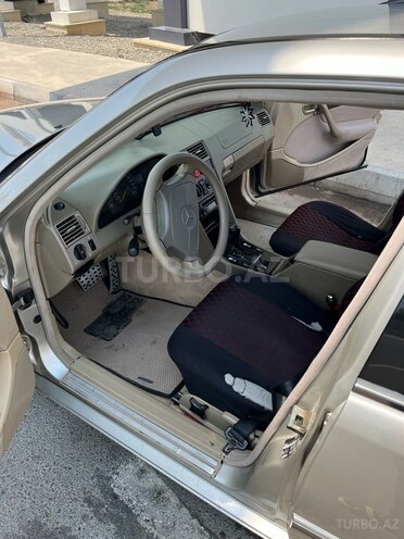 Mercedes C 240 1997, 404,000 km - 2.4 l - Ağdam