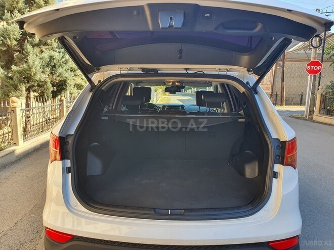 Hyundai Santa Fe-7