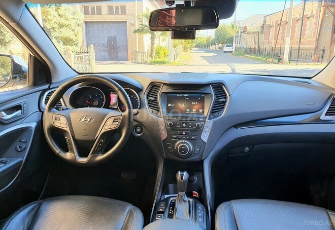 Hyundai Santa Fe-8