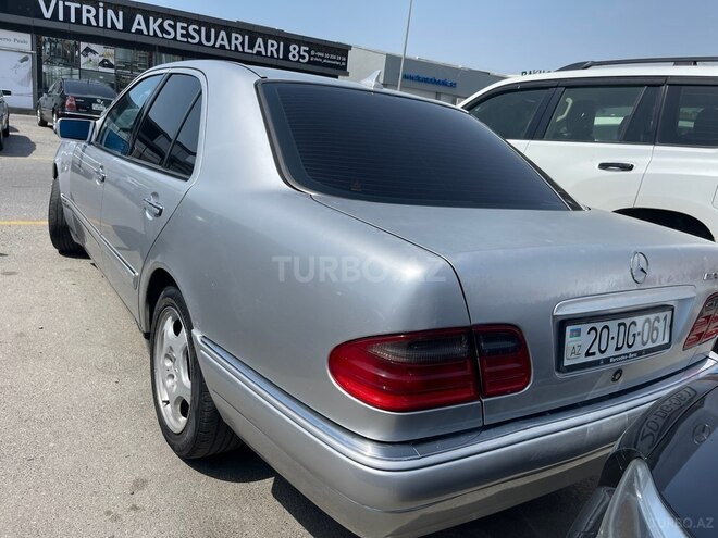 Mercedes E 200 1999, 350,000 km - 2.0 л - Bakı