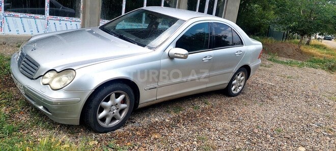 Mercedes C 240 2001, 532,000 km - 2.6 l - Qazax