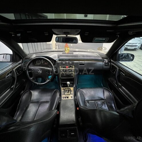 Mercedes E 240 1999, 285,111 km - 2.6 l - Sumqayıt