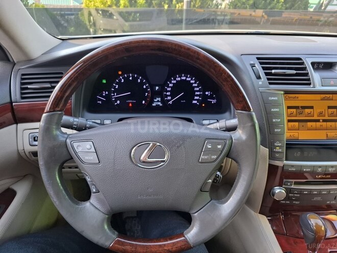 Lexus  2012, 177,000 km - 4.6 l - Bakı