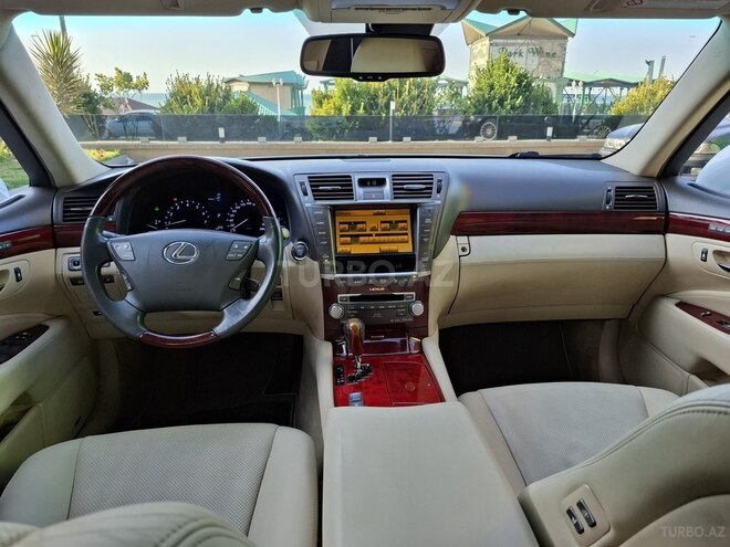 Lexus  2012, 177,000 km - 4.6 l - Bakı