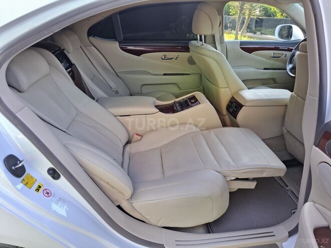 Lexus  2012, 177,000 km - 4.6 l - Bakı