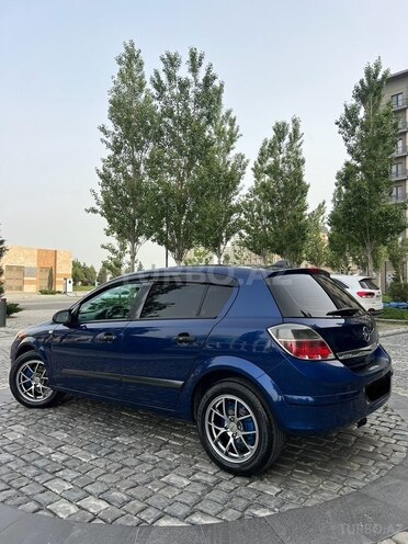 Opel Astra 2009, 241,000 km - 1.4 l - Bakı