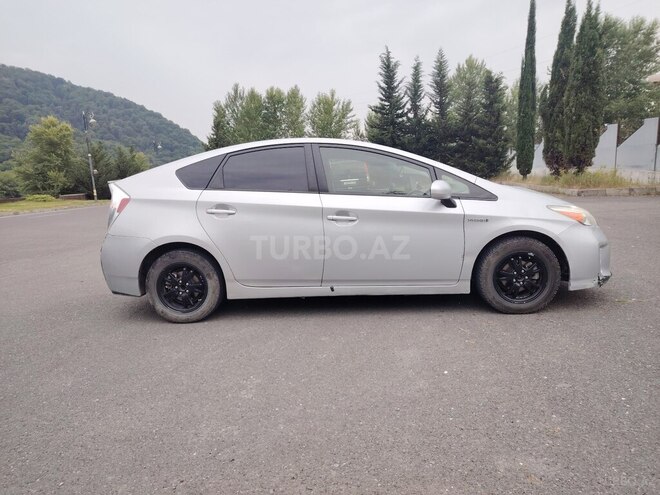 Toyota Prius 2013, 454,479 km - 1.8 л - Qəbələ
