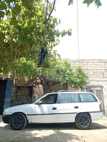 Opel Astra 1997, 290 km - 1.6 l - Bakı