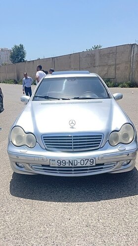 Mercedes C 320 2000, 200,000 km - 3.2 l - Bakı