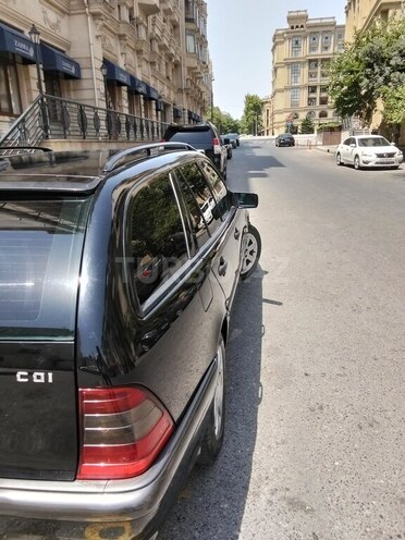 Mercedes C 220 d 1999, 526,504 km - 2.2 l - Bakı
