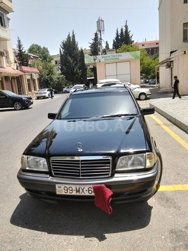 Mercedes C 220 d 1999, 526,504 km - 2.2 l - Bakı