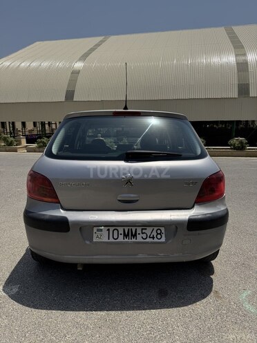 Peugeot 307 2004, 242,000 km - 1.6 l - Bakı