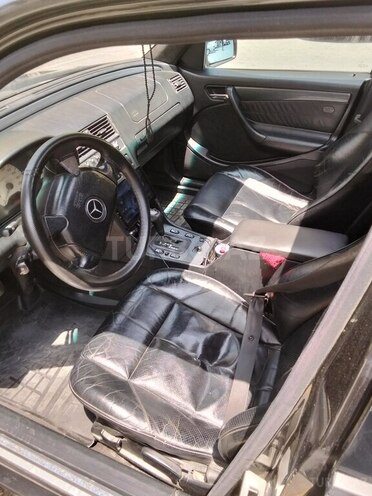 Mercedes C 220 d 1999, 526,504 km - 2.2 l - Bakı