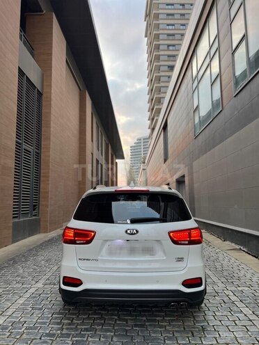 Kia Sorento-4
