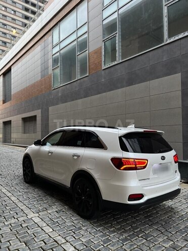 Kia Sorento-6