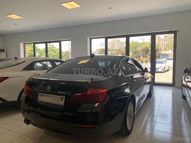 BMW 520 2015, 117,300 km - 2.0 l - Bakı