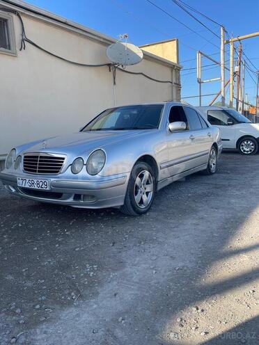 Mercedes E 240 1999, 298,000 km - 2.4 l - Bakı