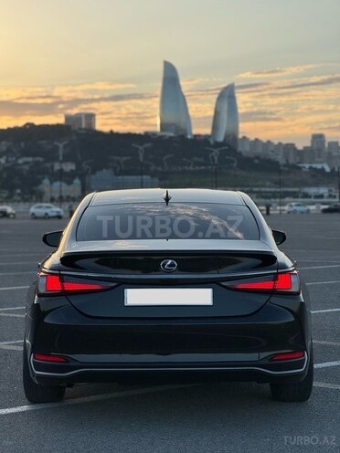 Lexus ES 300h 2022, 57,000 km - 2.5 l - Bakı
