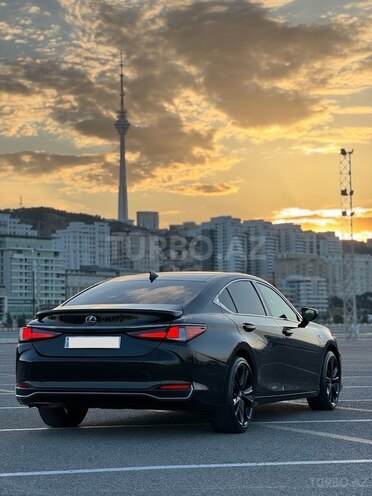 Lexus ES 300h 2022, 57,000 km - 2.5 l - Bakı