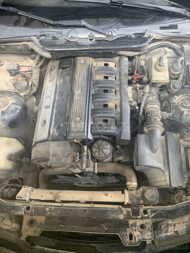 BMW 320 1993, 393,657 km - 2.0 l - Hacıqabul