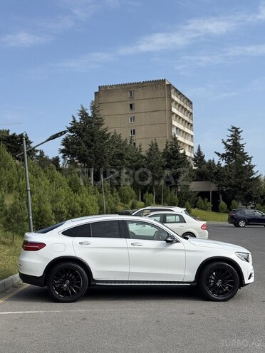 Mercedes GLC 300 4MATIC Coupe 2019, 170,000 km - 2.0 l - Bakı