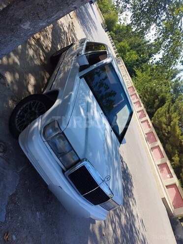 Mercedes 190 1986, 300,000 km - 2.0 l - Ağcabədi