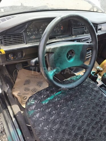 Mercedes 190 1986, 300,000 km - 2.0 l - Ağcabədi